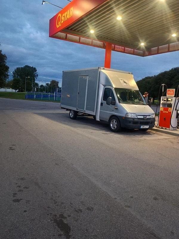 Grå Begagnad 2006 Peugeot Boxer Van | 49 900 kr - Bild 1/3