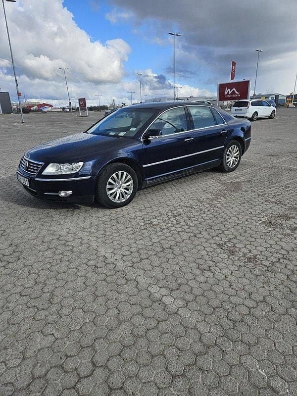 Blå Begagnad 2010 VW Phaeton Sedan | 80 000 kr - Bild 1/4