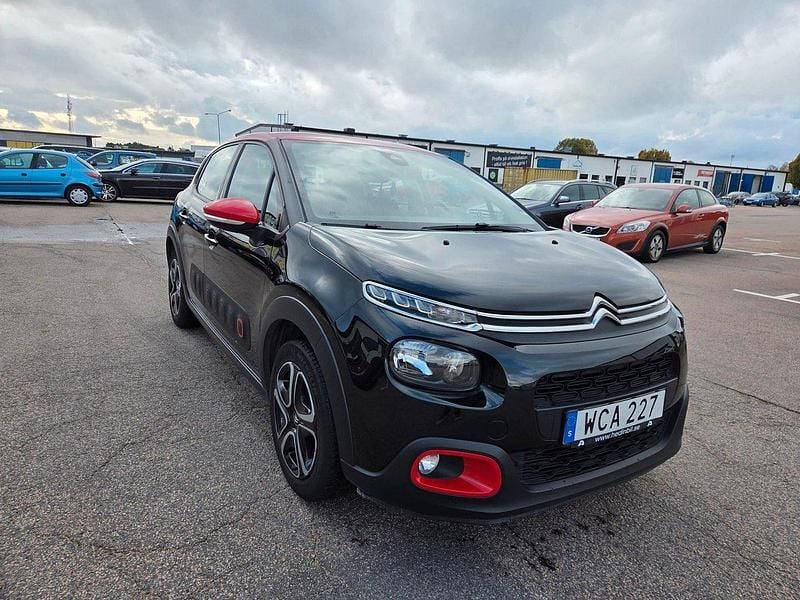 Svart Begagnad 2018 Citroën C3 Halvkombi | 84 900 kr (Bra pris) - Bild 1/4