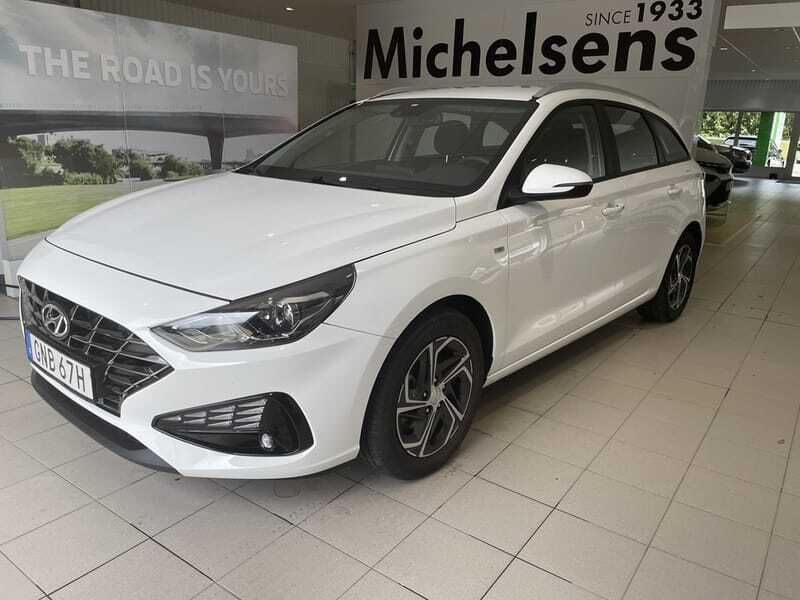Vit Begagnad 2023 Hyundai i30 Kombi | 219 000 kr (Marknadspris) - Bild 1/4