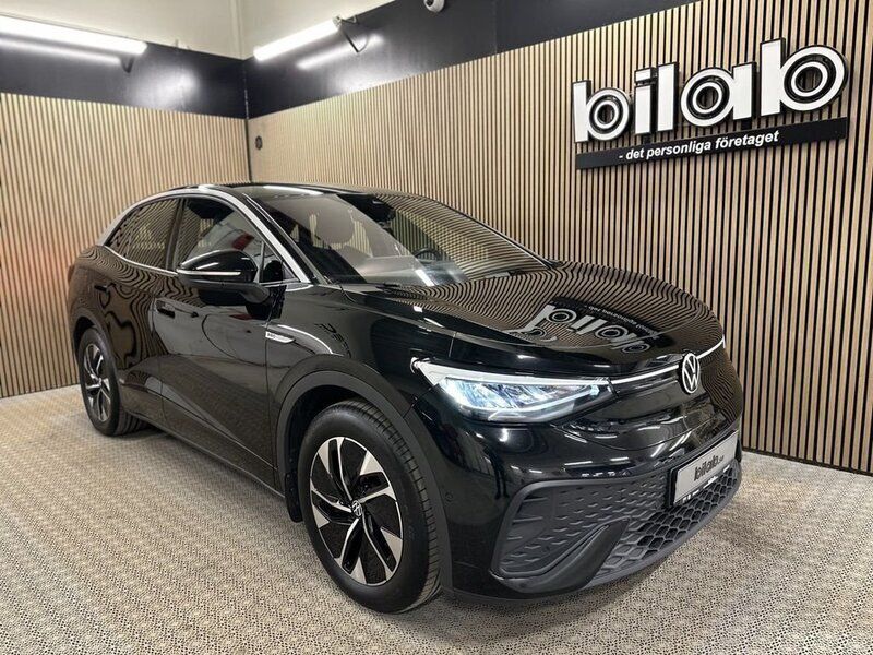 Svart Begagnad 2022 VW ID.5 Pro Performance SUV | 329 000 kr (Marknadspris) - Bild 1/4