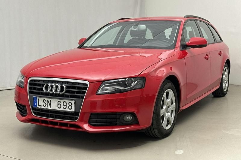 Röd Begagnad 2011 Audi A4 Kombi | 69 000 kr (Bra pris) - Bild 1/4