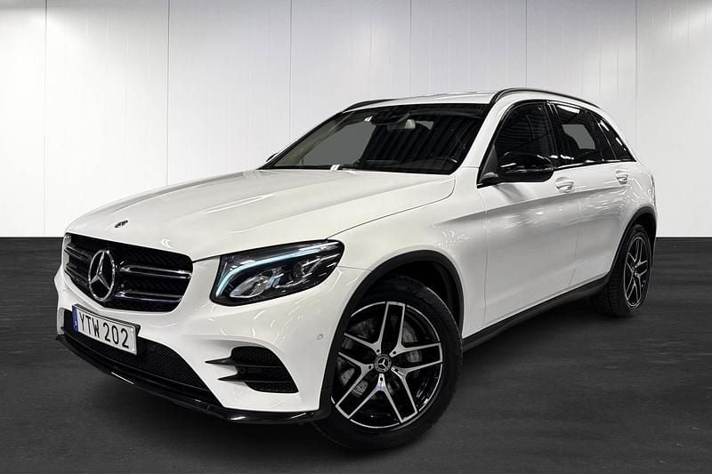 Vit (white) Begagnad 2019 Mercedes GLC220 Style SUV | 319 900 kr (Marknadspris) - Bild 1/4