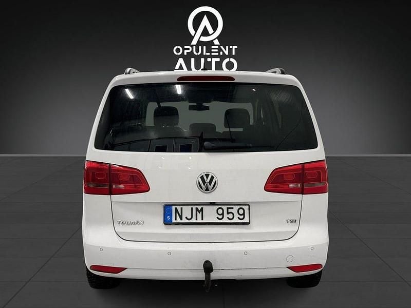 Begagnad VW Touran 141 HK (103 kW) 2014 Vit Minibuss