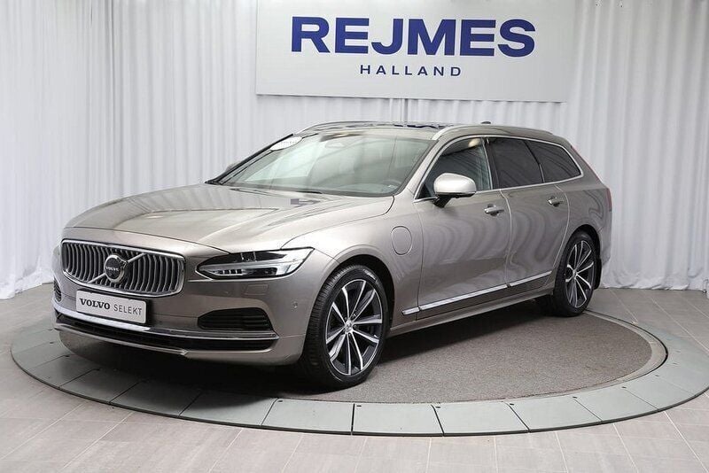 Grå Begagnad 2022 Volvo V90 Inscription Kombi | 509 500 kr (Dyr) - Bild 1/4