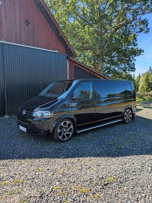 Svart Begagnad 2010 VW T5 Van | 105 000 kr (Dyr) - Bild 1/4