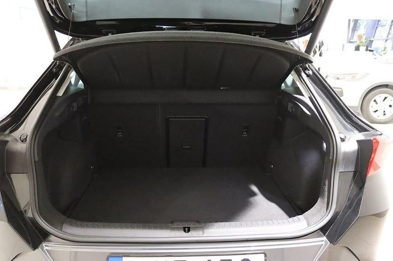 Begagnad Cupra Formentor 150 HK (110 kW) 2023 Midnight black metallic SUV