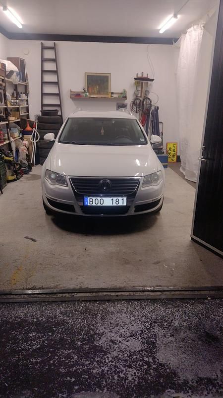 Begagnad 2010 VW Passat Kombi | 33 500 kr (Marknadspris) - Bild 1/4