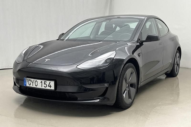 Svart Begagnad 2022 Tesla Model 3 Sedan | 270 000 kr (Superpris) - Bild 1/4