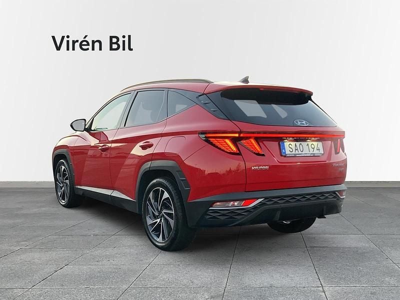 Begagnad Hyundai Tucson Essential 268 HK (197 kW) 2022 Röd SUV