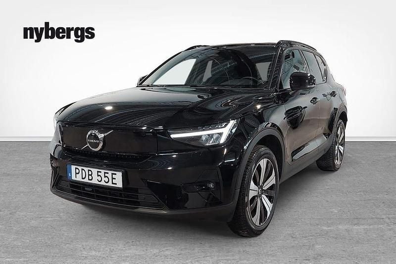 Begagnad Volvo XC40 Plus 175 kW (238 HK) 2023 Svart SUV