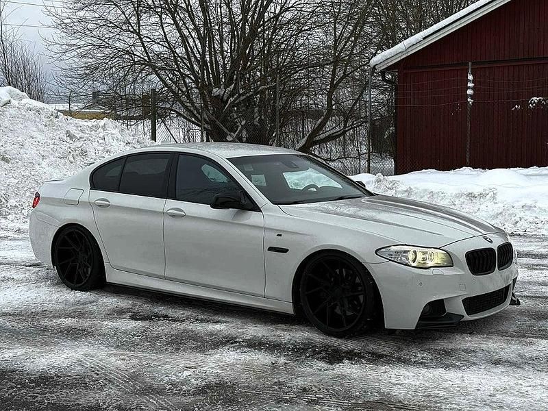Begagnad BMW 535 M Sport 299 HK (219 kW) 2011 Vit Sedan