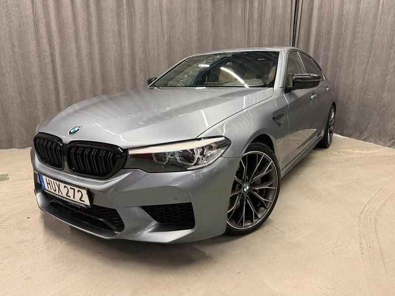 Blå Begagnad 2017 BMW 530 Sport Line Sedan | 284 900 kr (Bra pris) - Bild 1/4