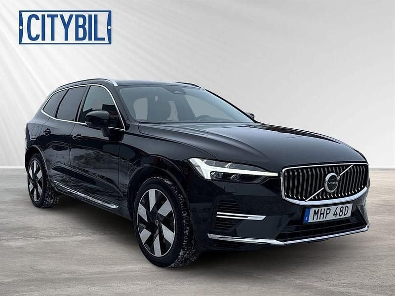 Begagnad Volvo XC60 Ultimate 350 HK (257 kW) 2023 Onyxsvart metallic SUV