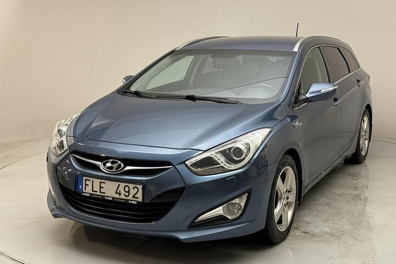 Blå Begagnad 2013 Hyundai i40 Kombi | 88 000 kr (Marknadspris) - Bild 1/4