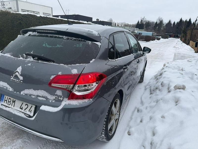 Begagnad Citroën C4 111 HK (81 kW) 2012