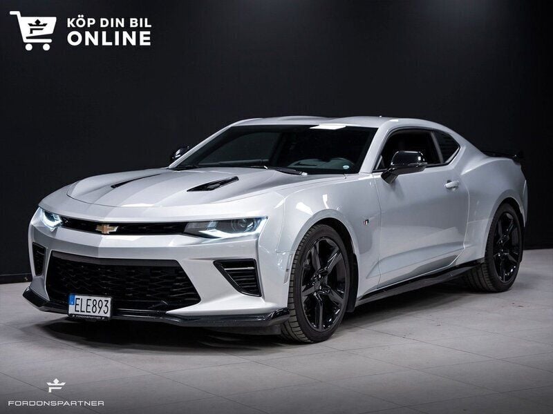 Grå Begagnad 2017 Chevrolet Camaro SS Sportkupé | 484 900 kr (Marknadspris) - Bild 1/4
