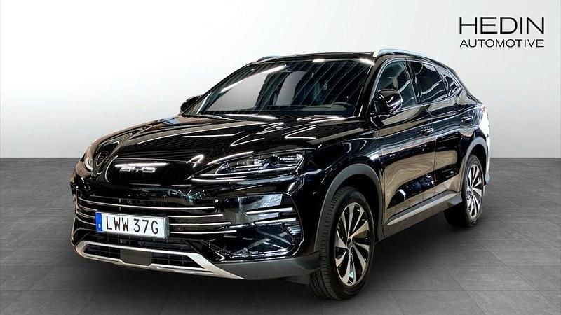 Svart (black) Ny 2025 BYD Seal U Comfort SUV | 449 900 kr (Marknadspris) - Bild 1/4