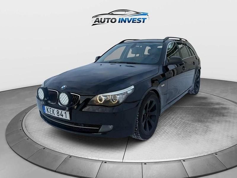 Svart Begagnad 2010 BMW 530 Kombi | 79 900 kr (Bra pris) - Bild 1/4