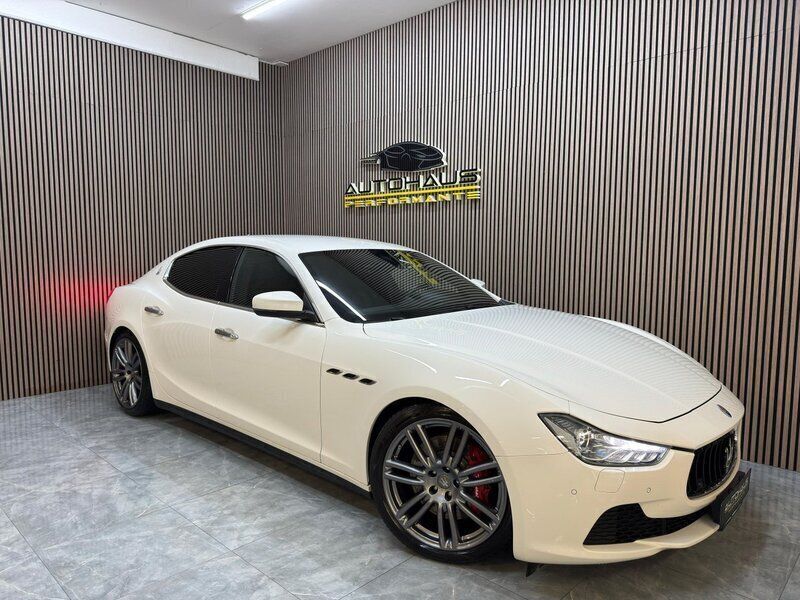 Begagnad 2016 Maserati Ghibli Sportkupé | 379 900 kr - Bild 1/4