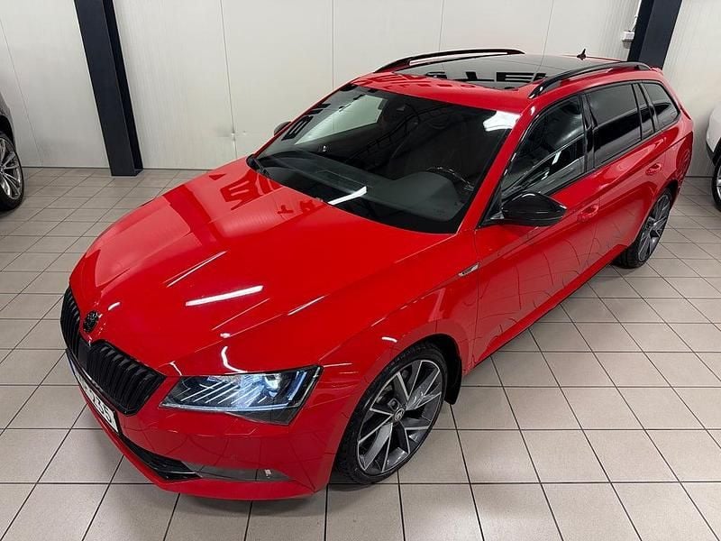 Begagnad Skoda Superb Business Line 280 HK (205 kW) 2017 Röd Kombi