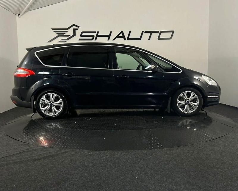 Begagnad Ford S-MAX Business Edition 164 HK (120 kW) 2014 Svart Minibuss