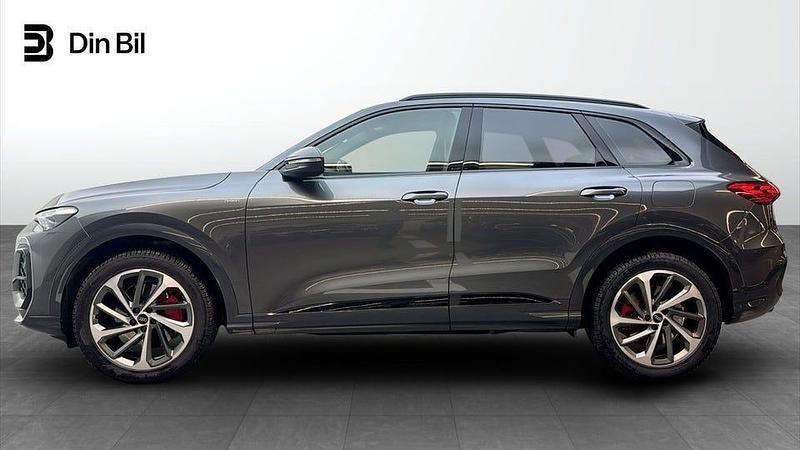 Begagnad Audi Q5 S-Line 252 HK (185 kW) 2025 Daytonagrå pärleffekt SUV