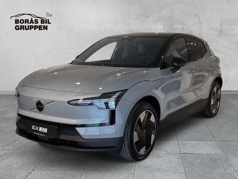 Svart Ny 2025 Volvo EX30 Plus SUV | 479 000 kr (Dyr) - Bild 1/4