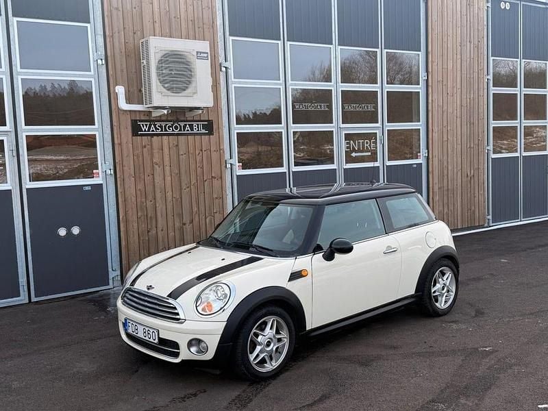 Begagnad Mini Cooper D 109 HK (80 kW) 2007 Vit Halvkombi
