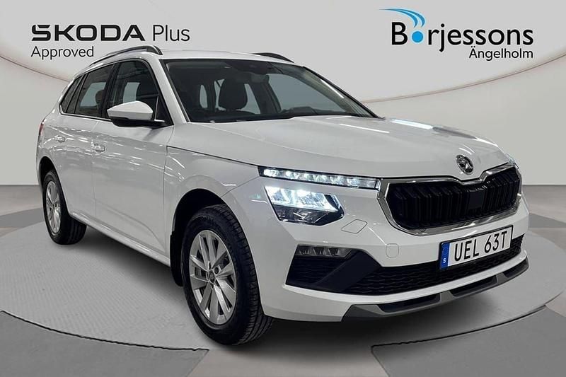 Vit Begagnad 2024 Skoda Kamiq Selection SUV | 279 000 kr (Marknadspris) - Bild 1/4