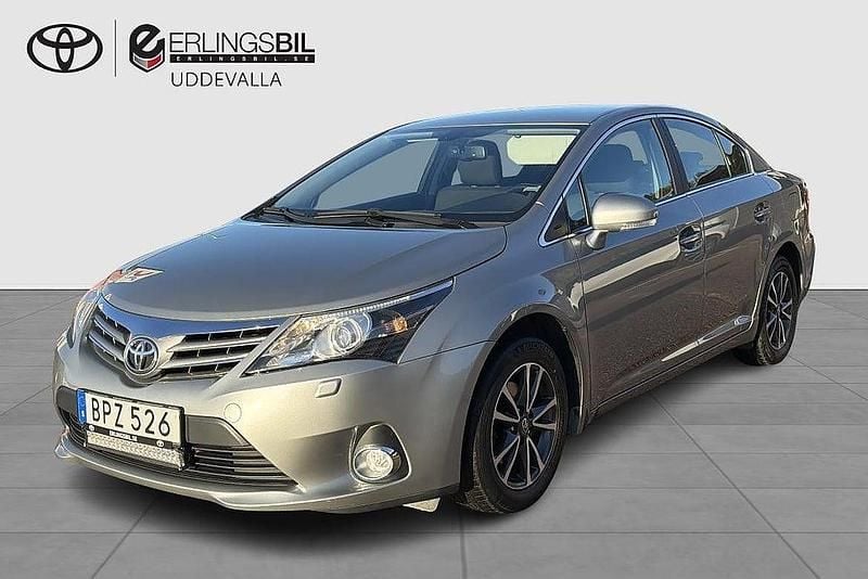 Begagnad Toyota Avensis Business Edition 147 HK (108 kW) 2015 Ljusgrå (grå) Sedan