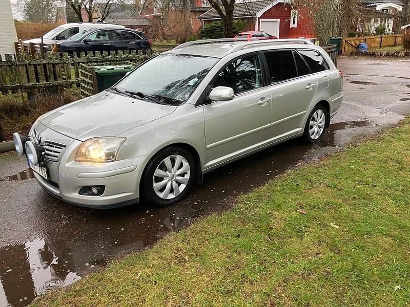Begagnad 2007 Toyota Avensis Kombi | 31 500 kr (Dyr) - Bild 1/4