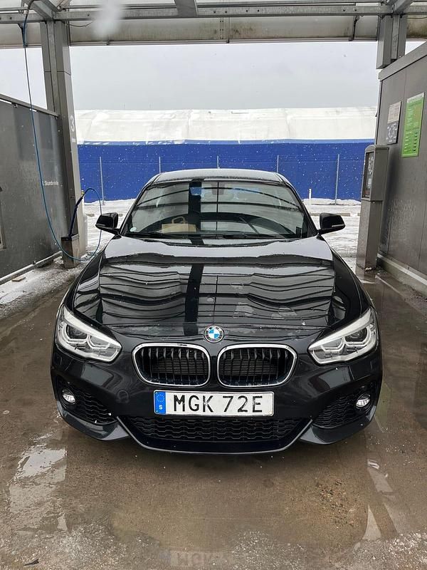 Begagnad BMW 118 136 HK (100 kW) 2019 Halvkombi