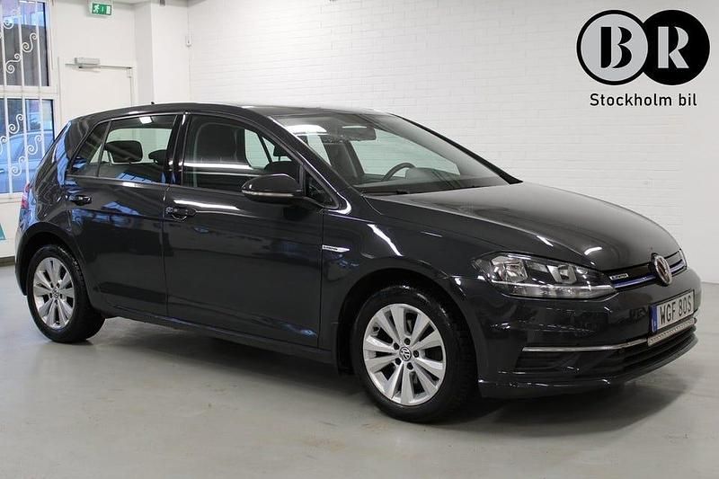 Begagnad VW Golf VII 131 HK (96 kW) 2019 Vit