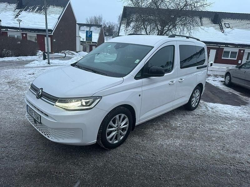 Begagnad VW Caddy 122 HK (89 kW) 2023 Minibuss
