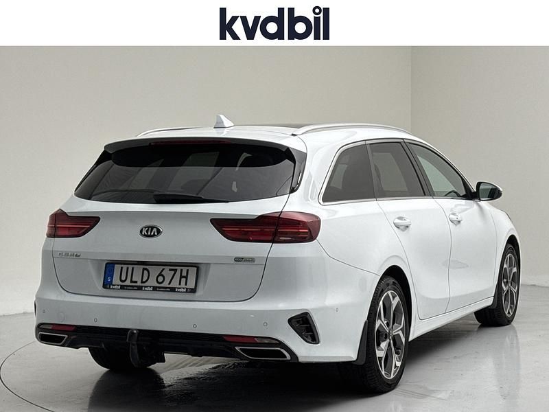 Begagnad Kia Ceed Sportswagon 2021 Vit Kombi