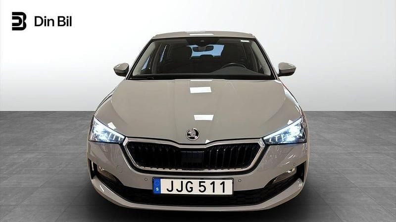 Begagnad Skoda Scala Style 110 HK (80 kW) 2022 Grå Halvkombi