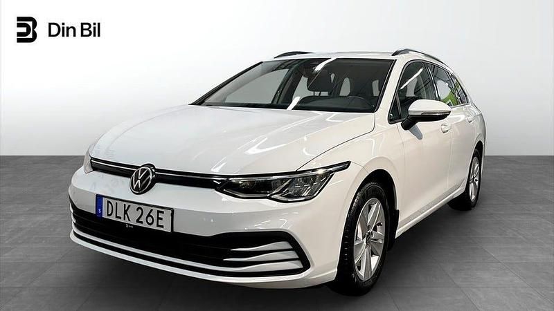 Begagnad VW Golf VIII 131 HK (96 kW) 2022 Vit Kombi