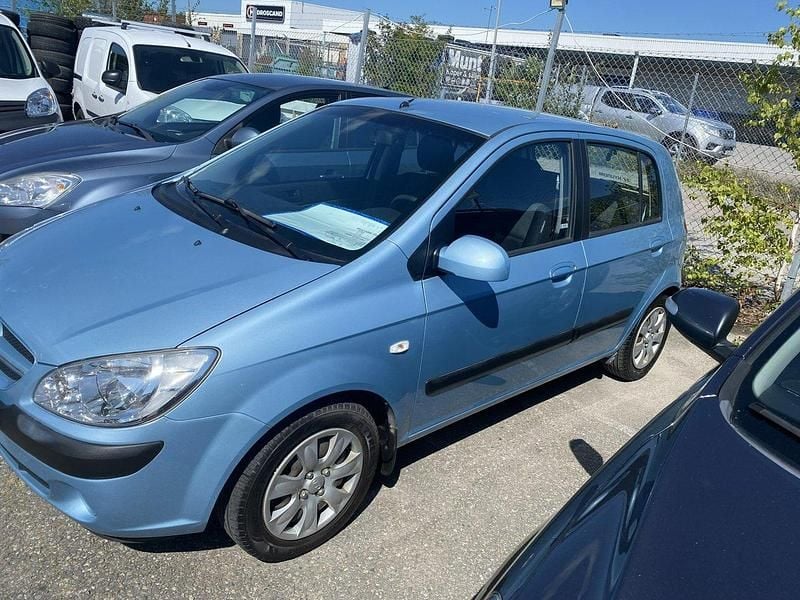 Blå Begagnad 2006 Hyundai Getz Halvkombi | 26 500 kr (Marknadspris) - Bild 1/4