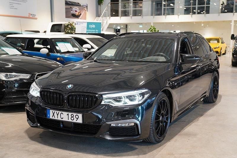 Svart Begagnad 2018 BMW 530 M Sport Kombi | 299 900 kr (Bra pris) - Bild 1/4