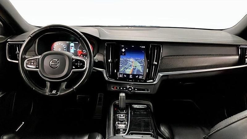 Begagnad Volvo V90 R-Design 303 HK (222 kW) 2020 Blå Kombi