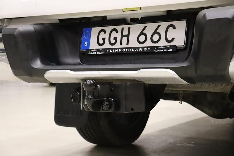 Begagnad Toyota HiLux 150 HK (110 kW) 2019 Vit Pickup