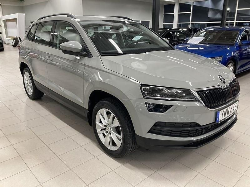 Steel grey Begagnad 2018 Skoda Karoq Style SUV | 189 900 kr (Bra pris) - Bild 1/4