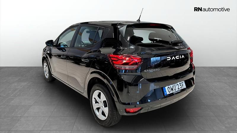 Begagnad Dacia Sandero Essentiel 91 HK (66 kW) 2022 Svart