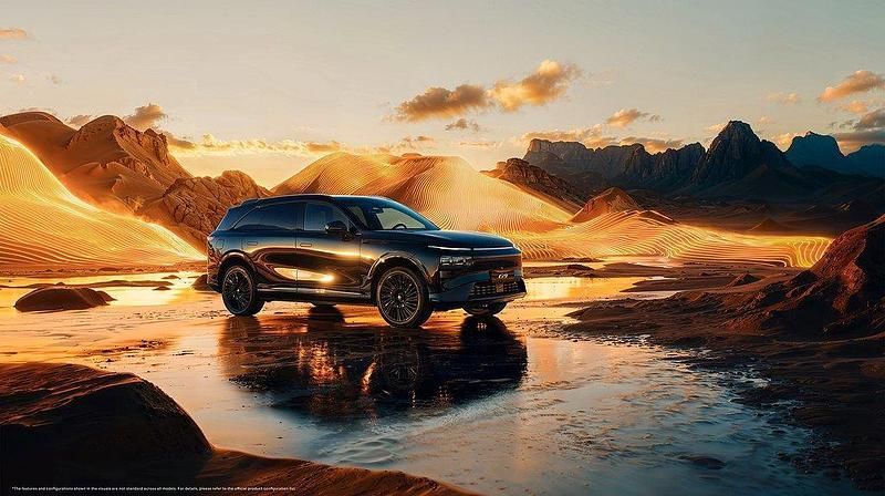 Ljusblå (midnight black) Ny 2025 XPENG G9 SUV | 867 800 kr (Marknadspris) - Bild 1/4