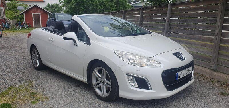 Vit Begagnad 2011 Peugeot 308 CC Allure Cab | 75 999 kr (Marknadspris) - Bild 1/4