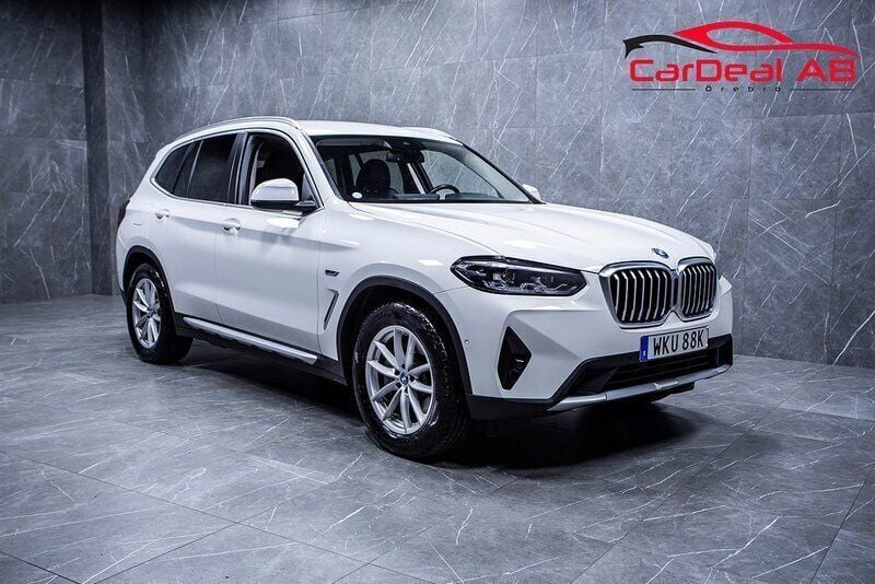 Vit Begagnad 2021 BMW X3 SUV | 384 800 kr (Bra pris) - Bild 1/4