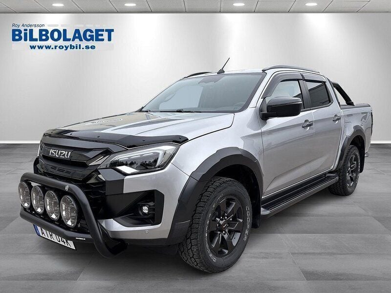 Grå Begagnad 2024 Isuzu D-Max Pickup | 768 625 kr - Bild 1/4