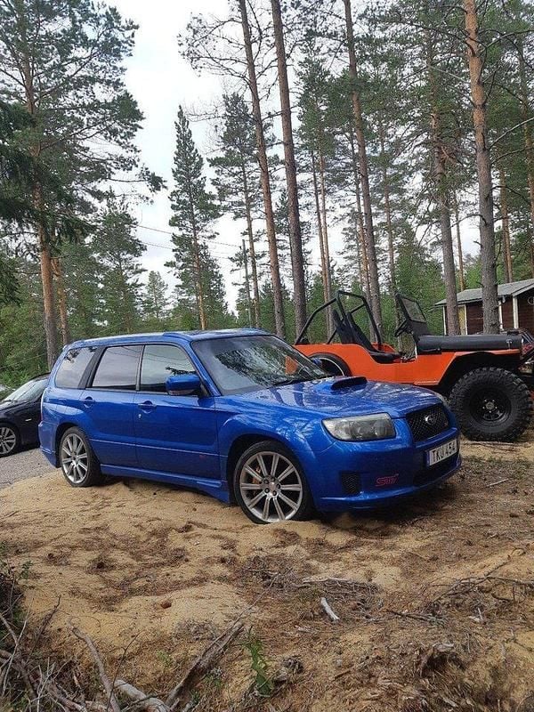 Blå Begagnad 2005 Subaru Forester SUV | 200 000 kr - Bild 1/4