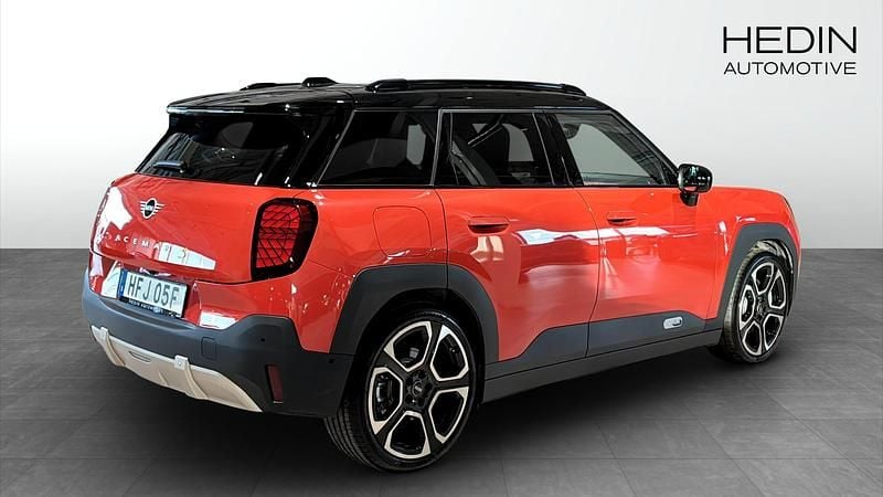 Begagnad Mini Aceman 160 kW (218 HK) 2024 Röd SUV